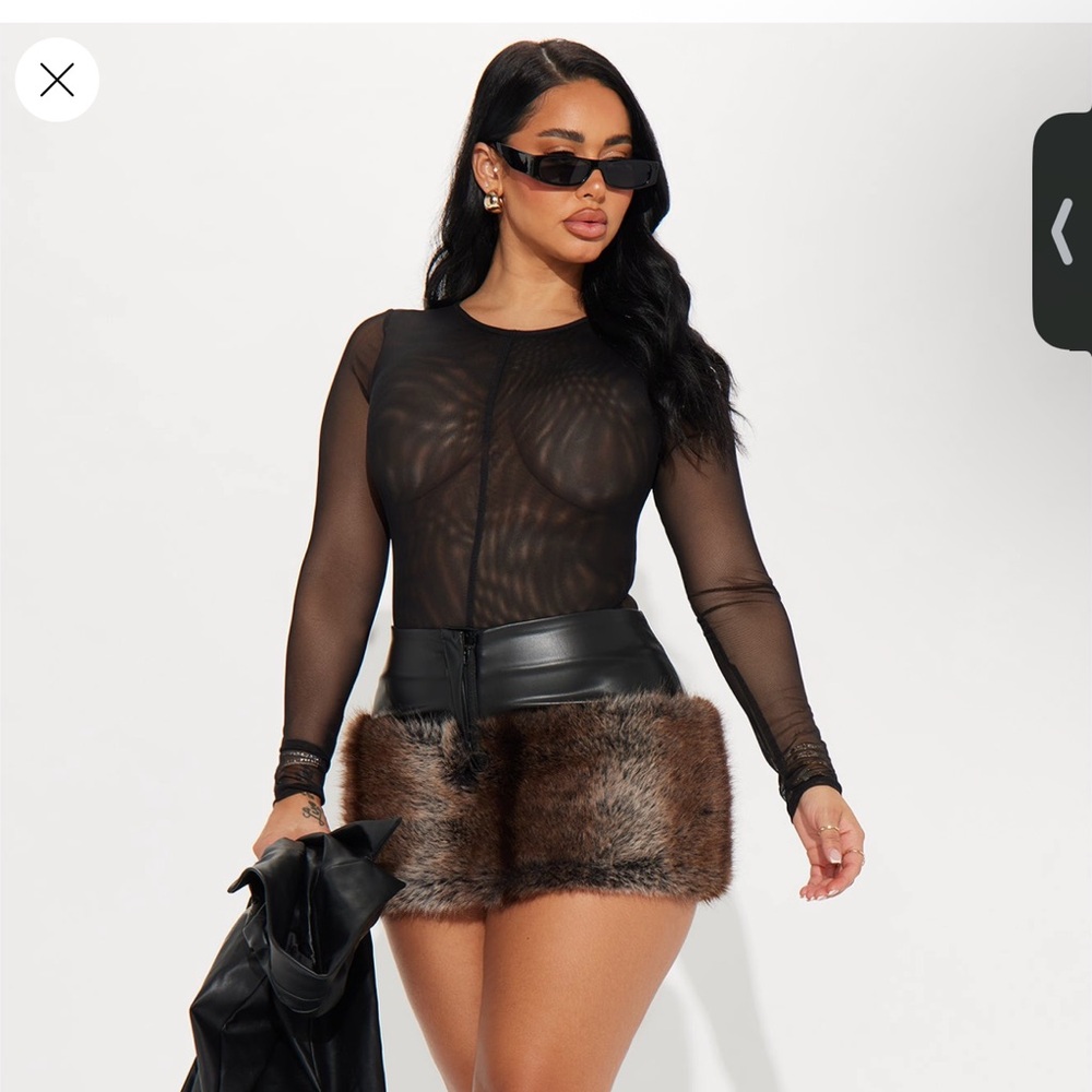 Fashion nova fur trim mini skirt